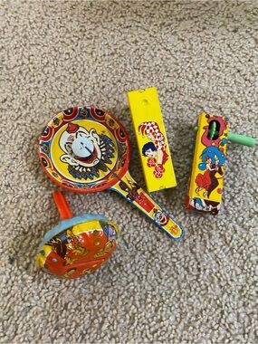 Vintage noise maker lot
